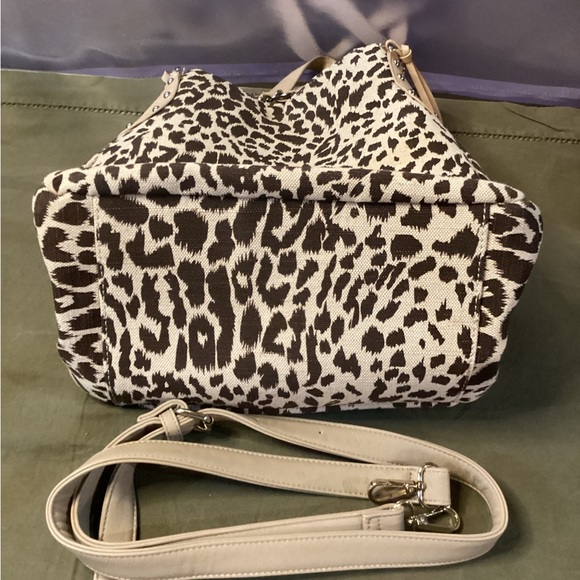 Carlos Santana Large Satchel Animal Print, Leopard, Purse NWOT - Picture 4 of 5